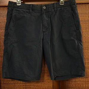 GAP Men's Black Flat Front Shorts